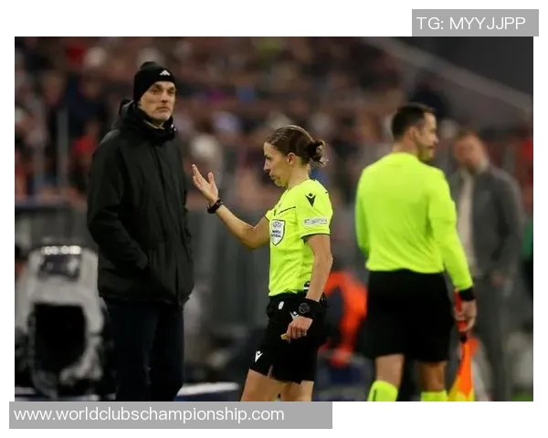 曼联对阵诺伊尔的精彩对决谁能在这场较量中笑到最后